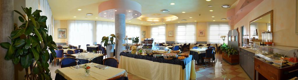 Hotel Eden วาเลจโจ ซูล มินโช ภายนอก รูปภาพ
