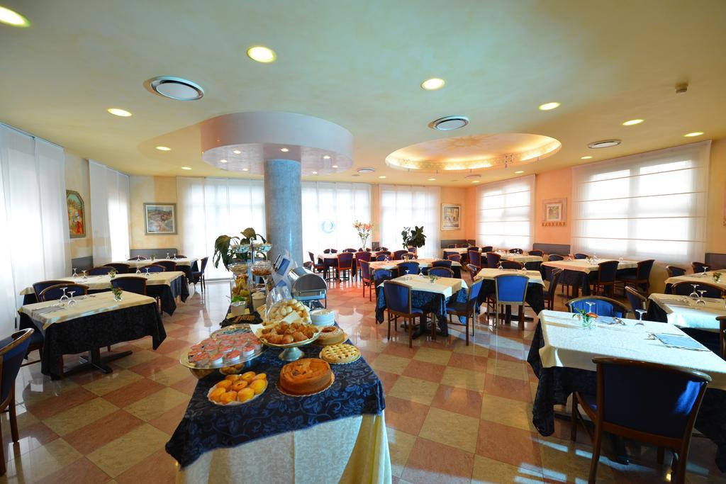 Hotel Eden วาเลจโจ ซูล มินโช ภายนอก รูปภาพ